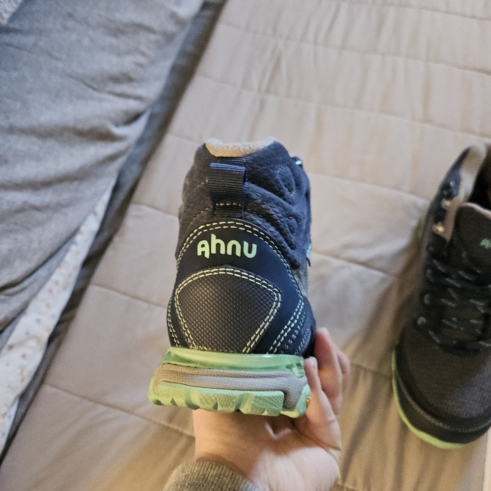 Ahnu Womens Navy & Mint Green Hiking Boots Size 6.5 - Picture 5 of 8